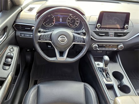 Used 2020 Nissan Altima 2.5 SR image 12