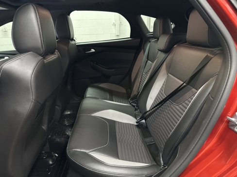 Used 2018 Ford Focus ST w/ Equipment Group 401A image 34