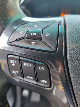 Used 2016 Ford Explorer XLT image 24