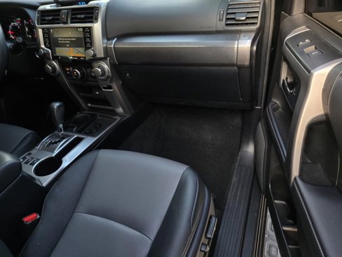 Used 2021 Toyota 4Runner SR5 Premium image 9