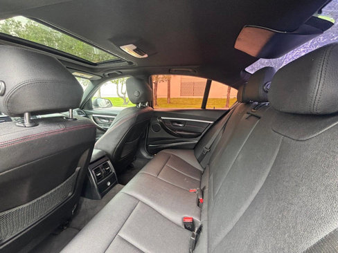 Used 2018 BMW 330i xDrive Sedan w/ Convenience Package image 12