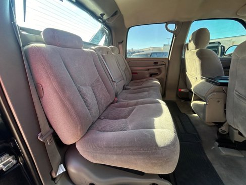 Used 2005 Chevrolet Avalanche LS w/ Onstar Plus Package image 36