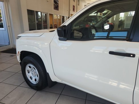 Used 2024 Nissan Frontier S image 12
