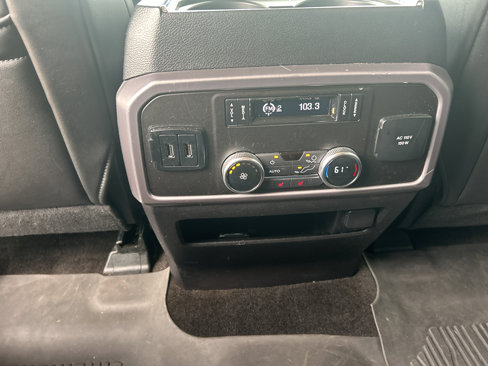 Used 2018 Ford Expedition Platinum image 17