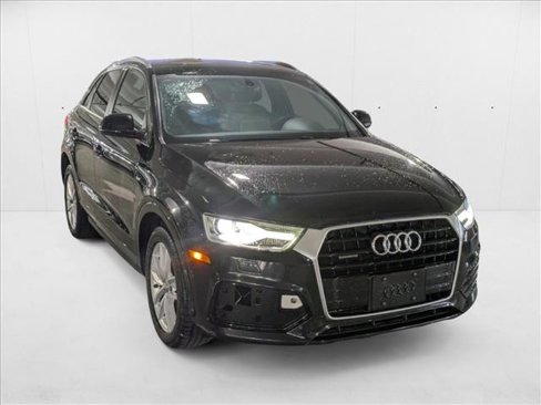 Used 2018 Audi Q3 2.0T Premium w/ Convenience Package image 3