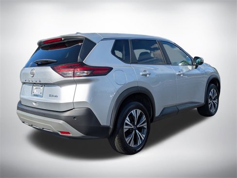 Used 2023 Nissan Rogue SV image 4