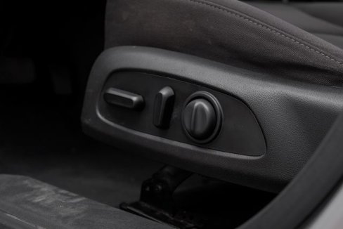 Used 2021 Chevrolet Malibu RS image 40