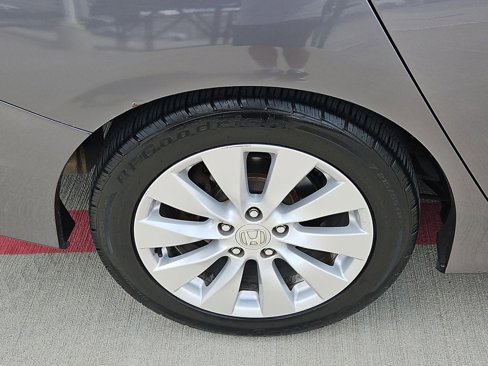 Used 2015 Honda Accord EX-L image 11