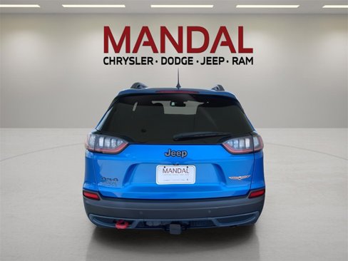 Used 2020 Jeep Cherokee Trailhawk image 7