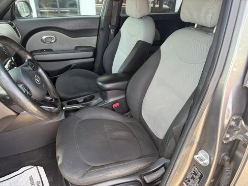 Used 2017 Kia Soul image 9