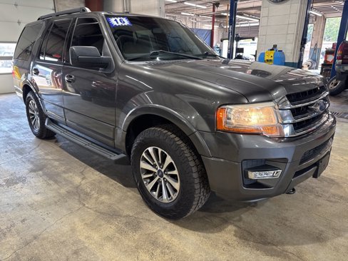 Used 2016 Ford Expedition XLT image 32