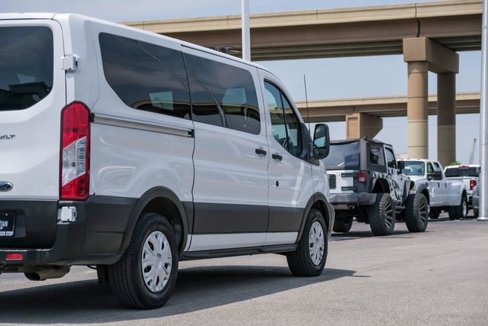 Used 2019 Ford Transit 150 XLT image 9