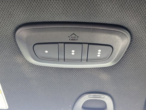 Used 2023 Jeep Compass Latitude w/ Sun and Sound Group image 29