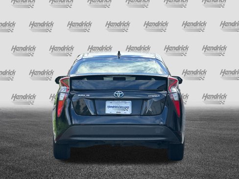 Used 2018 Toyota Prius One image 6