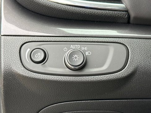 Certified 2022 Buick Encore Preferred w/ Safety Package image 10