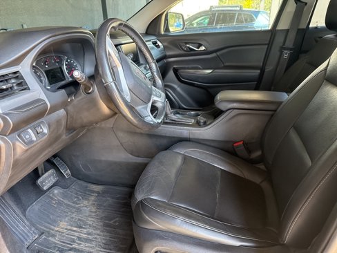 Used 2019 GMC Acadia SLT w/ Black Edition image 10
