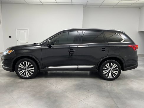 Used 2020 Mitsubishi Outlander SE image 4