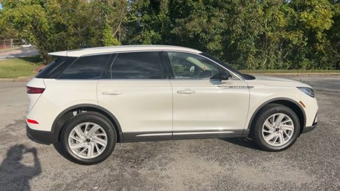 Used 2025 Lincoln Corsair FWD image 9
