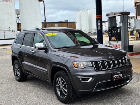 Used 2017 Jeep Grand Cherokee Limited image 6