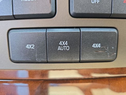 Used 2014 Lincoln Navigator L 4WD image 22
