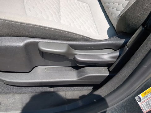 Used 2020 Chevrolet Equinox LS image 7