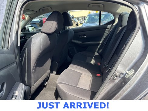 Used 2022 Nissan Sentra SV image 19