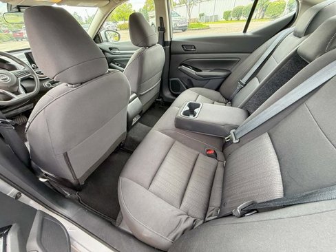 Used 2023 Nissan Altima 2.5 SV image 15