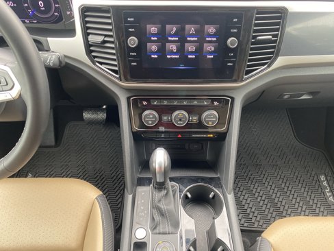 Used 2022 Volkswagen Atlas Cross Sport SE image 20
