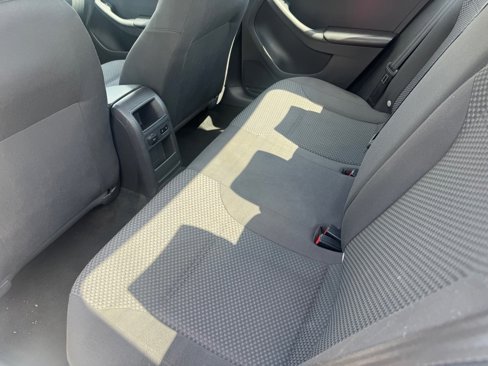 Used 2014 Volkswagen Jetta S image 9