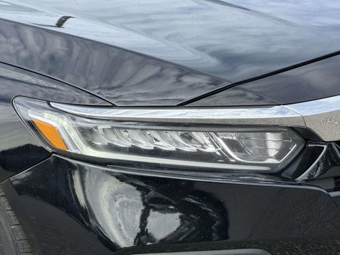 Used 2018 Honda Accord LX image 8
