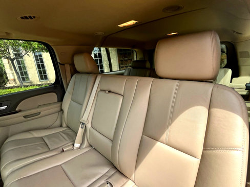 Used 2014 Chevrolet Suburban LT image 46