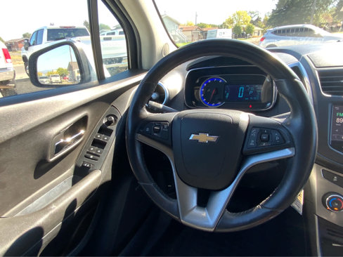 Used 2016 Chevrolet Trax LTZ image 36