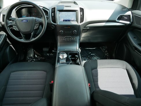 Used 2020 Ford Edge SE image 8