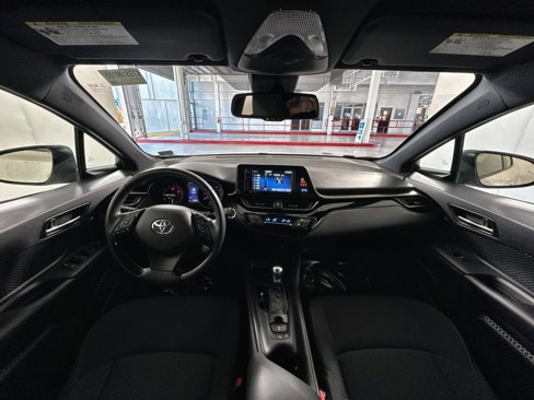 Used 2018 Toyota C-HR XLE image 22