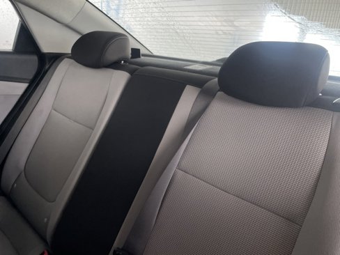 Used 2019 Hyundai Accent SE image 18