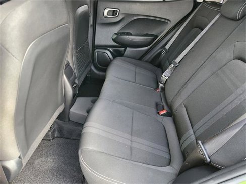 Used 2024 Hyundai Venue SEL image 30