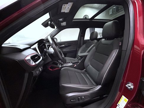 Used 2021 Chevrolet TrailBlazer RS w/ Sun and Liftgate Package image 10