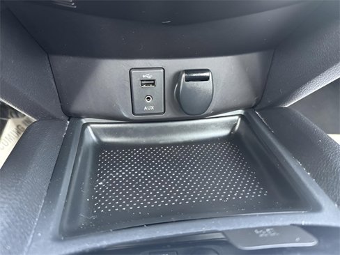 Used 2015 Nissan Rogue SL w/ SL Premium Package image 24