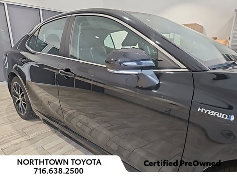 Used 2021 Toyota Camry SE w/ Audio Upgrade Package image 5