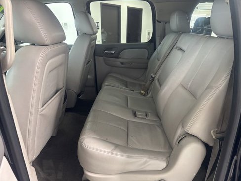 Used 2013 Chevrolet Suburban LT w/ Texas Edition image 19