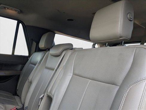 Used 2018 Ford Expedition Max XLT w/ Equipment Group 202A image 16
