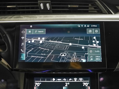 Used 2022 Audi e-tron Prestige w/ Prestige Package image 20