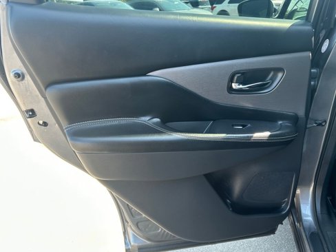 Used 2023 Nissan Murano SV image 26