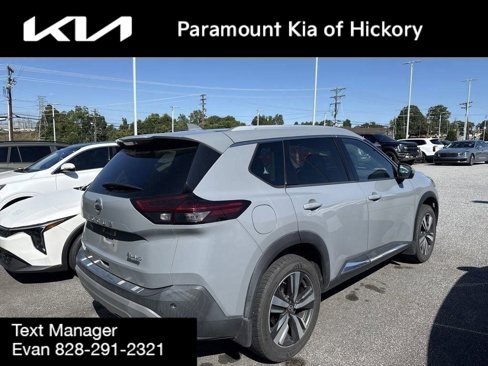 Used 2021 Nissan Rogue SL w/ Premium Package image 3