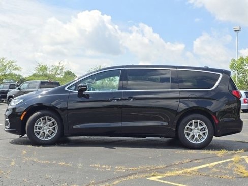 New 2026 Chrysler Pacifica Select image 20