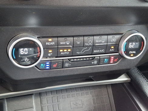 Used 2020 Ford Expedition XLT w/ Equipment Group 202A image 18