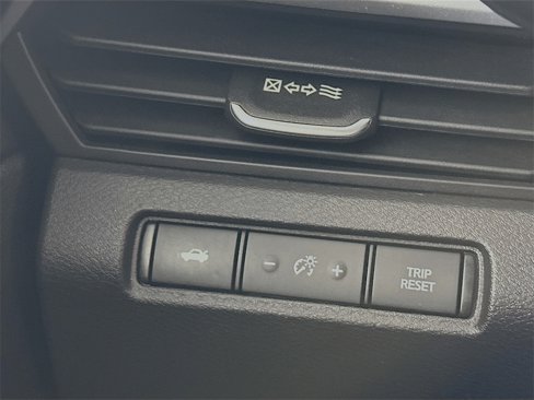 Used 2023 Nissan Altima 2.5 SV image 15