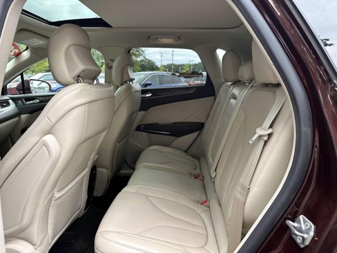 Used 2019 Lincoln MKC Reserve w/ MKC Climate Package image 10
