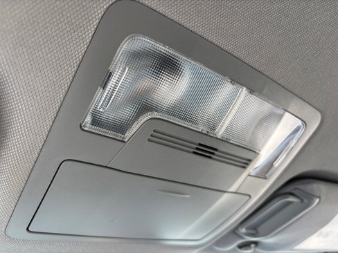 Used 2014 Toyota Camry L image 30