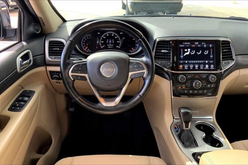 Certified 2022 Jeep Grand Cherokee Laredo E image 5